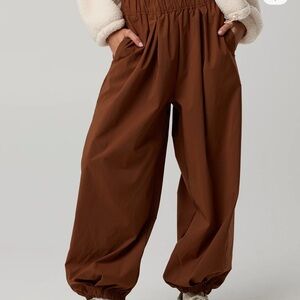 Women’s Balloon pants very cute!